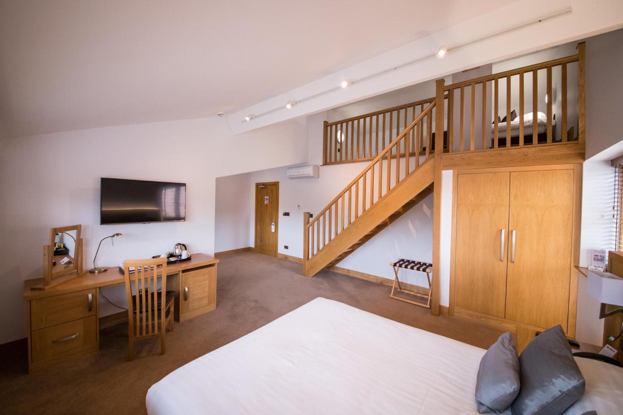 Tewinbury Farm Hotel Pokoj fotografie